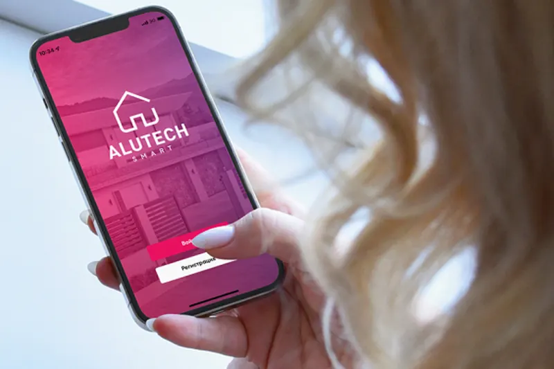 Керування воротами через застосунок ALUTECH SMART на смартфоні